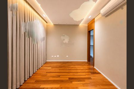 Casa à venda com 640m², 5 quartos e 6 vagas