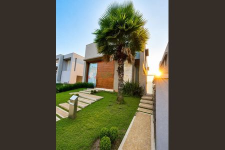Casa à venda com 640m², 5 quartos e 6 vagas