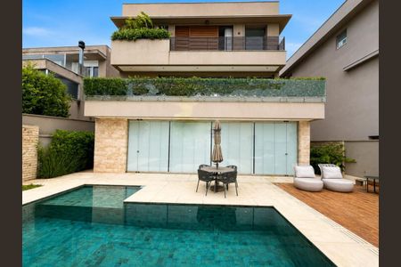 Casa à venda com 640m², 5 quartos e 6 vagas