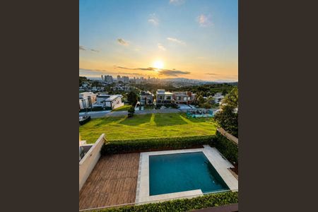 Casa à venda com 640m², 5 quartos e 6 vagas