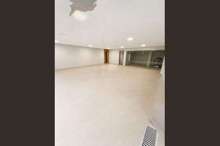 Casa à venda com 5 quartos, 640m² em Centro Comercial Jubran, Barueri