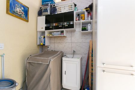 Casa de condomínio à venda com 72m², 2 quartos e 1 vaga Casa de condomínio à venda com 72m², 2 quartos e 1 vagaÁrea de Serviço