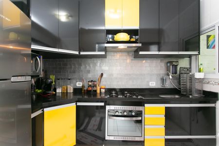 Casa de condomínio à venda com 72m², 2 quartos e 1 vaga Casa de condomínio à venda com 72m², 2 quartos e 1 vagaCozinha