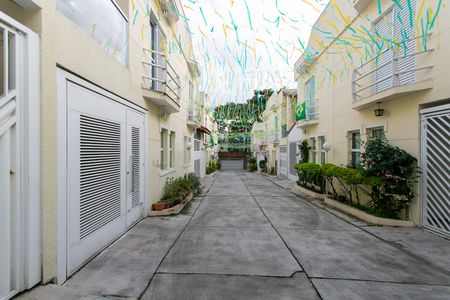 Casa de condomínio à venda com 72m², 2 quartos e 1 vaga Casa de condomínio à venda com 72m², 2 quartos e 1 vagaCondomínio