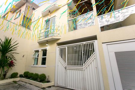 Casa de condomínio à venda com 72m², 2 quartos e 1 vaga Casa de condomínio à venda com 72m², 2 quartos e 1 vagaFachada da Casa
