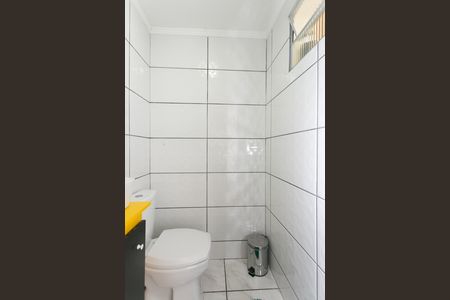 Casa de condomínio à venda com 72m², 2 quartos e 1 vaga Casa de condomínio à venda com 72m², 2 quartos e 1 vagaBanheiro 2
