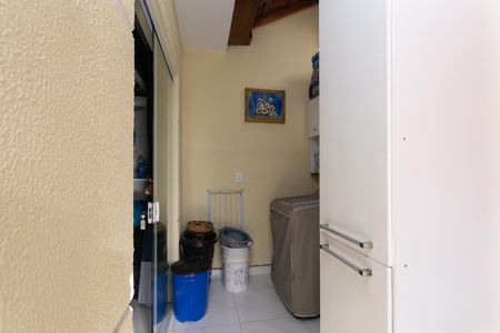 Casa de condomínio à venda com 72m², 2 quartos e 1 vaga Casa de condomínio à venda com 72m², 2 quartos e 1 vagaÁrea de Serviço