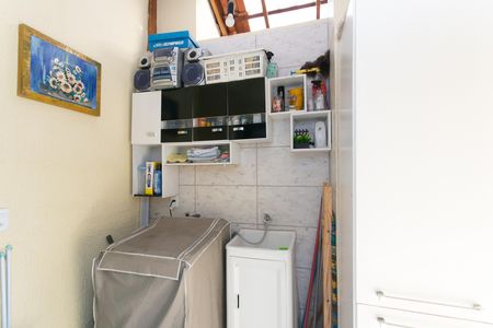 Casa de condomínio à venda com 72m², 2 quartos e 1 vaga Casa de condomínio à venda com 72m², 2 quartos e 1 vagaÁrea de Serviço