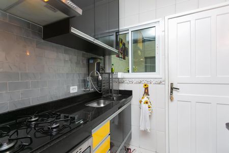 Casa de condomínio à venda com 72m², 2 quartos e 1 vaga Casa de condomínio à venda com 72m², 2 quartos e 1 vagaCozinha