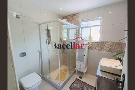 Casa à venda com 130m², 2 quartos e sem vaga