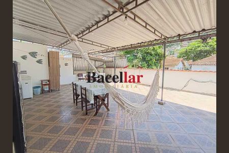 Casa à venda com 130m², 2 quartos e sem vaga