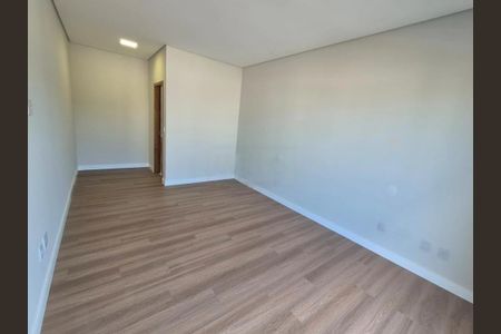 Casa à venda com 264m², 4 quartos e 4 vagas