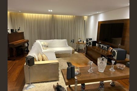 Apartamento à venda com 181m², 4 quartos e 2 vagas