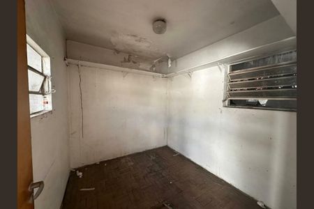Casa à venda com 243m², 3 quartos e sem vaga
