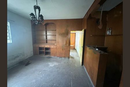 Casa à venda com 3 quartos, 243m² em Jardim Campo Grande, São Paulo
