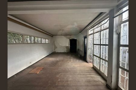 Casa à venda com 3 quartos, 243m² em Jardim Campo Grande, São Paulo