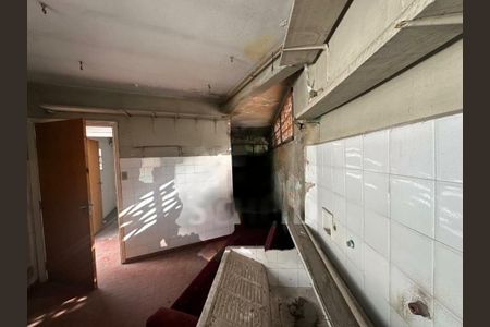 Casa à venda com 243m², 3 quartos e sem vaga