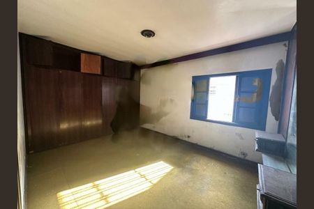 Casa à venda com 243m², 3 quartos e sem vaga