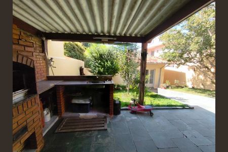 Casa à venda com 202m², 3 quartos e 6 vagas