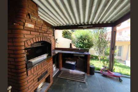Casa à venda com 202m², 3 quartos e 6 vagas