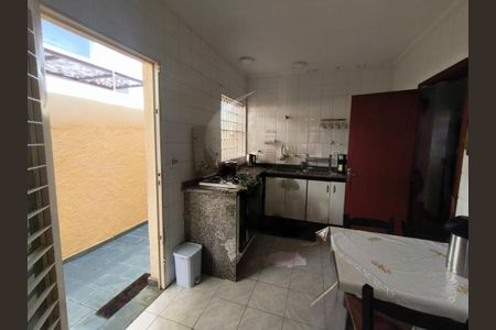 Casa à venda com 202m², 3 quartos e 6 vagas