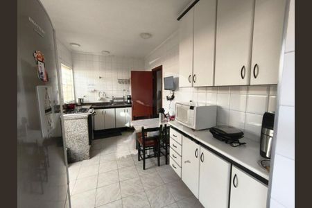 Casa à venda com 202m², 3 quartos e 6 vagas