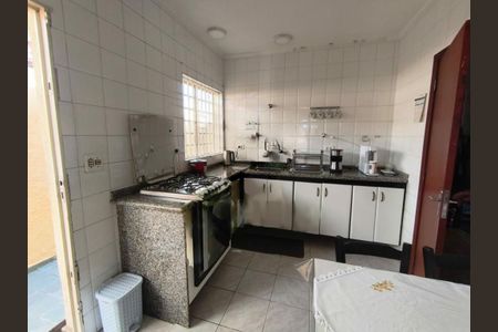 Casa à venda com 202m², 3 quartos e 6 vagas