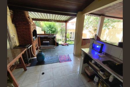 Casa à venda com 202m², 3 quartos e 6 vagas