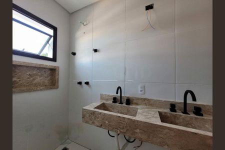Casa à venda com 130m², 3 quartos e 2 vagas