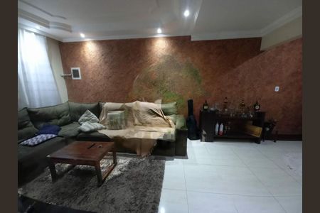 Casa à venda com 116m², 3 quartos e 2 vagas