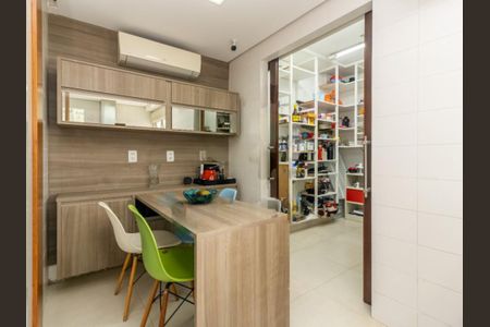 Apartamento à venda com 4 quartos, 281m² em Jardim Monte Kemel, São Paulo
