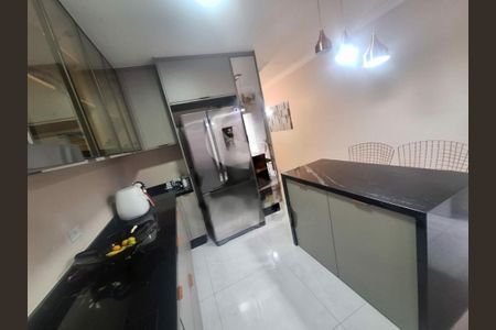 Casa à venda com 2 quartos, 124m² em Chácara Santo Antônio (Zona Sul), São Paulo