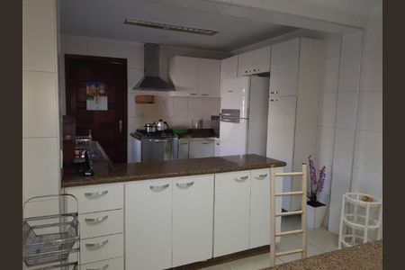 Casa à venda com 2 quartos, 150m² em Vila Guarani (Zona Sul), São Paulo