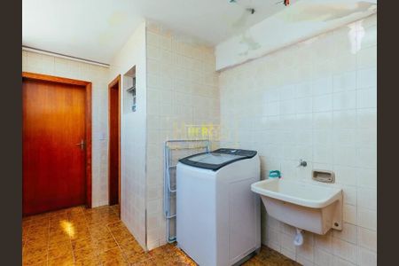 Apartamento para alugar com 207m², 3 quartos e 2 vagas