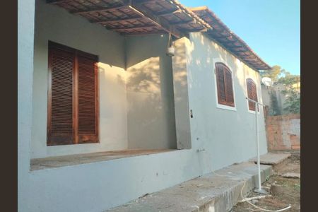 Casa à venda com 121m², 2 quartos e 4 vagas