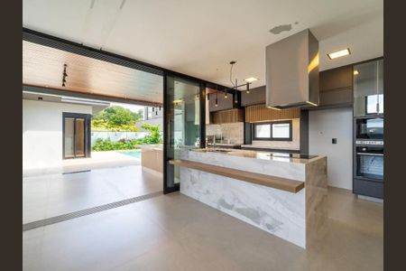 Casa à venda com 4 quartos, 325m² em Chácara Terra Nova, Jundiaí