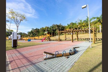 Casa à venda com 325m², 4 quartos e 4 vagas