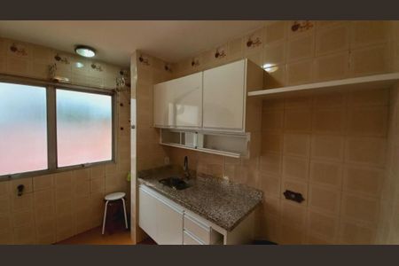 Apartamento à venda com 76m², 1 quarto e sem vaga