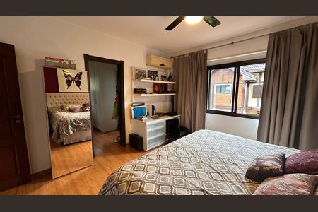 Casa de condomínio para alugar com 458m², 4 quartos e 5 vagas
