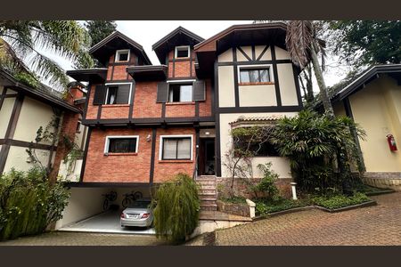 Casa de condomínio para alugar com 458m², 4 quartos e 5 vagas
