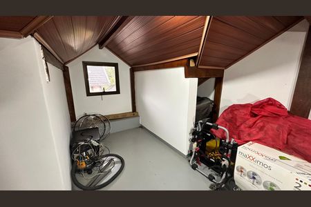 Casa de condomínio para alugar com 458m², 4 quartos e 5 vagas