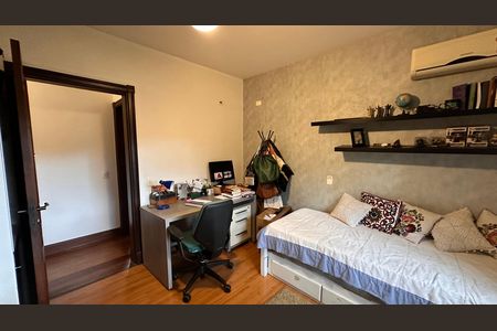 Casa de condomínio para alugar com 458m², 4 quartos e 5 vagas
