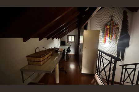 Casa de condomínio para alugar com 458m², 4 quartos e 5 vagas