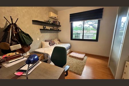Casa de condomínio para alugar com 458m², 4 quartos e 5 vagas