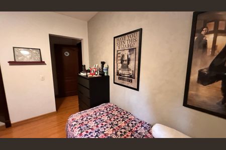 Casa de condomínio para alugar com 458m², 4 quartos e 5 vagas