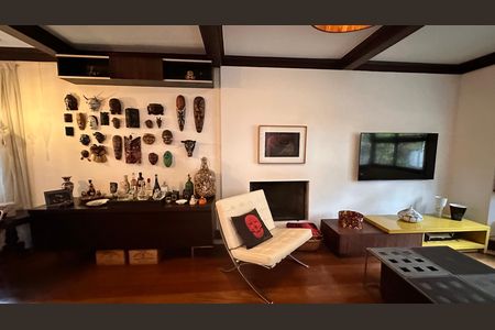 Casa de condomínio para alugar com 458m², 4 quartos e 5 vagas
