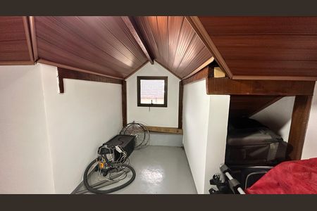 Casa de condomínio para alugar com 458m², 4 quartos e 5 vagas