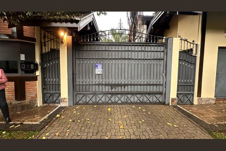 Casa de condomínio para alugar com 458m², 4 quartos e 5 vagas