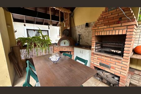 Casa de condomínio para alugar com 458m², 4 quartos e 5 vagas