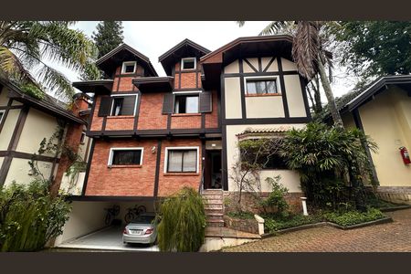 Casa de condomínio para alugar com 458m², 4 quartos e 5 vagas